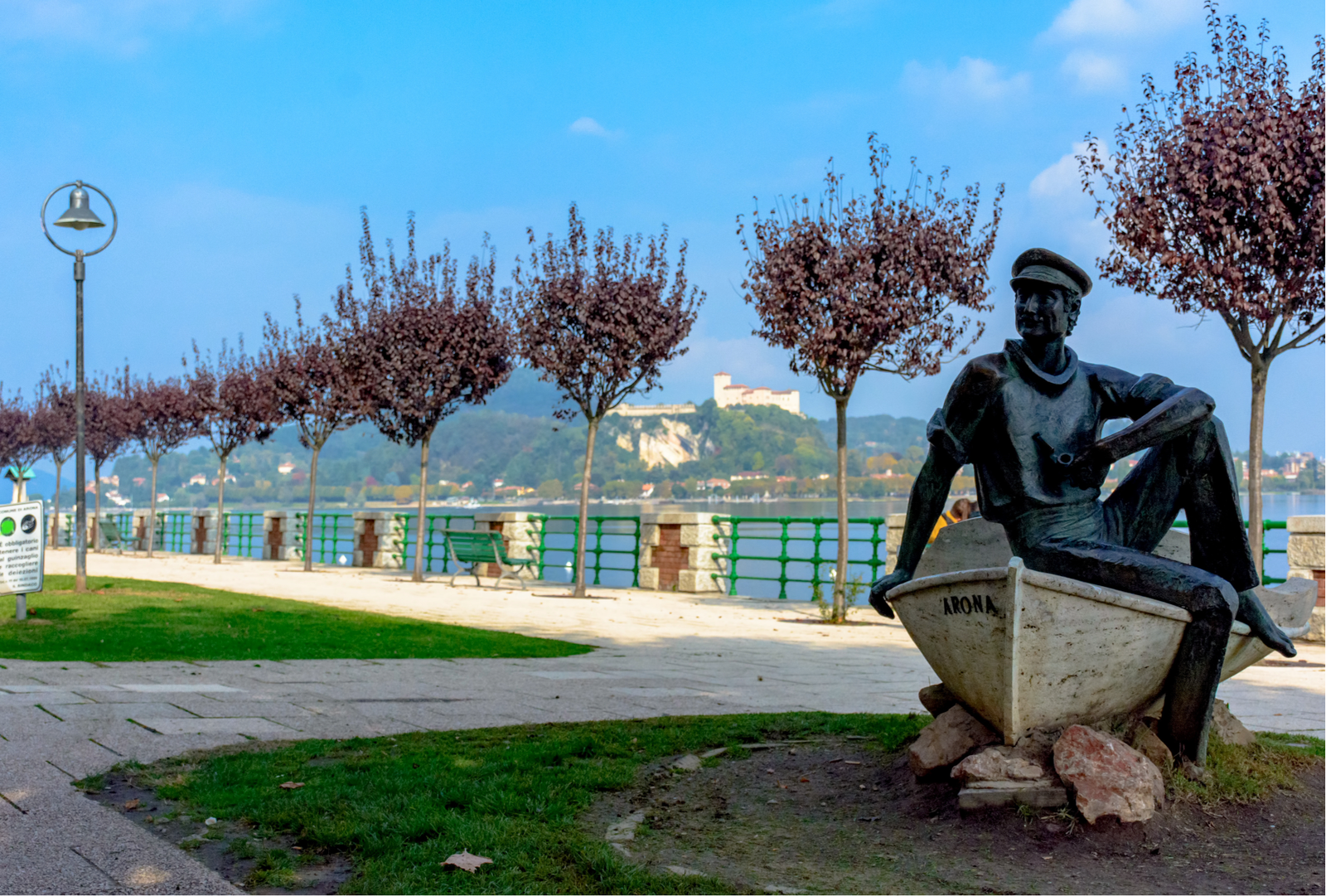 Arona